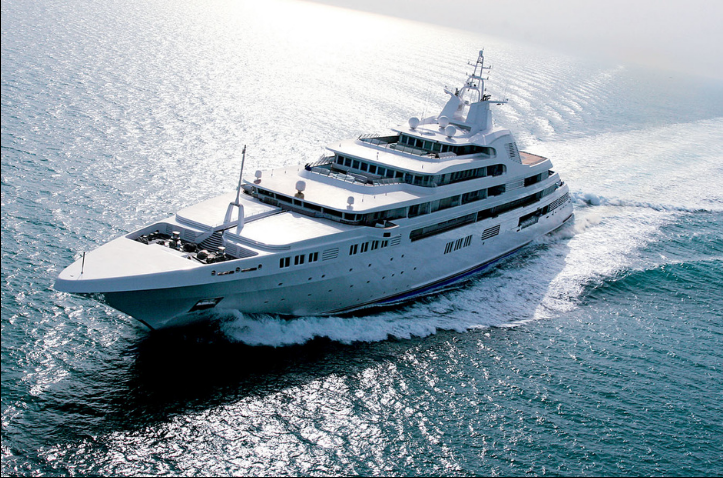 8 Tips for Planning a Family Day Out on a Yacht Rental